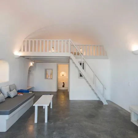 Appartamento Red Stone Entire Place Foinikiá